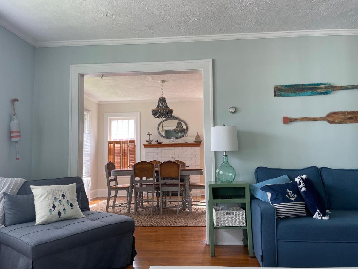 Drop Anchor And House Holiday home *