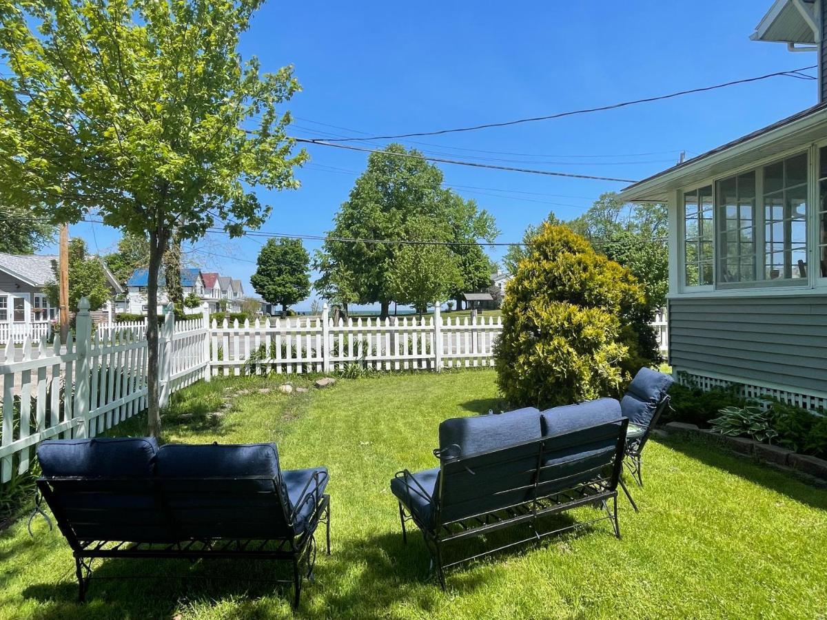 Holiday home Drop Anchor And House