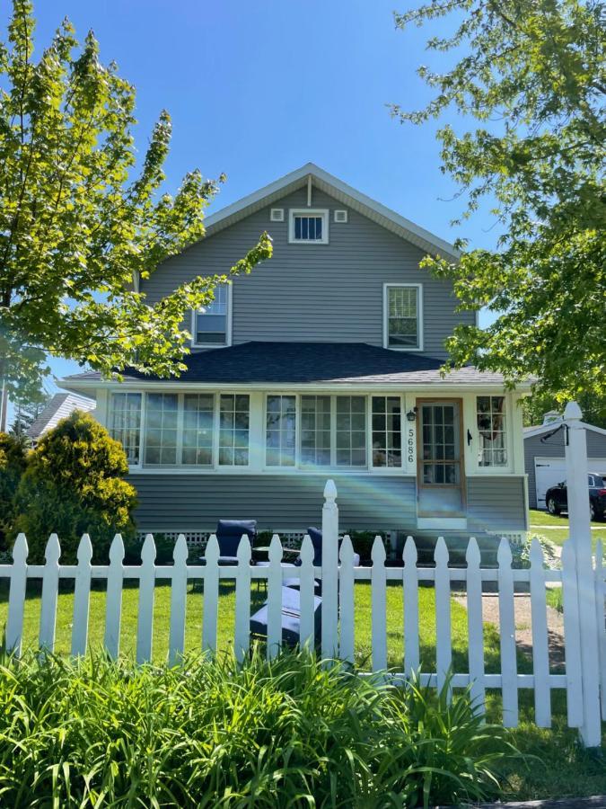 Holiday home Drop Anchor And House